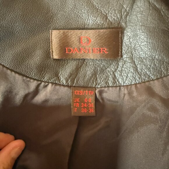 Danier Brown Leather Bomber Jacket - Picture 3 of 3